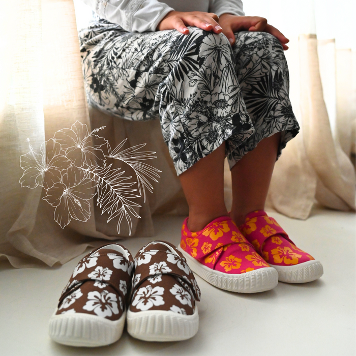 Kai | Brown Hibiscus